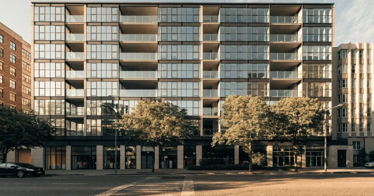 Living at Loggia Condos (1040 The Queensway)
