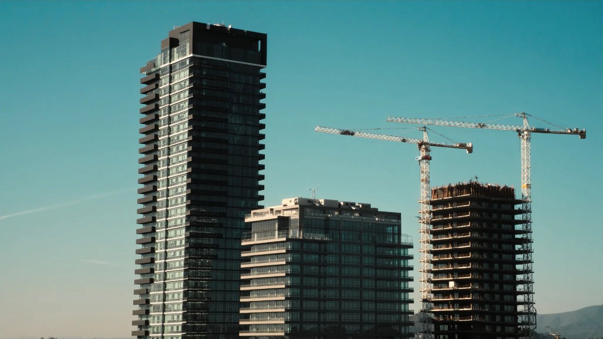 Pre-Construction vs Resale Condos in Etobicoke: Honest Pros & Cons (2026)