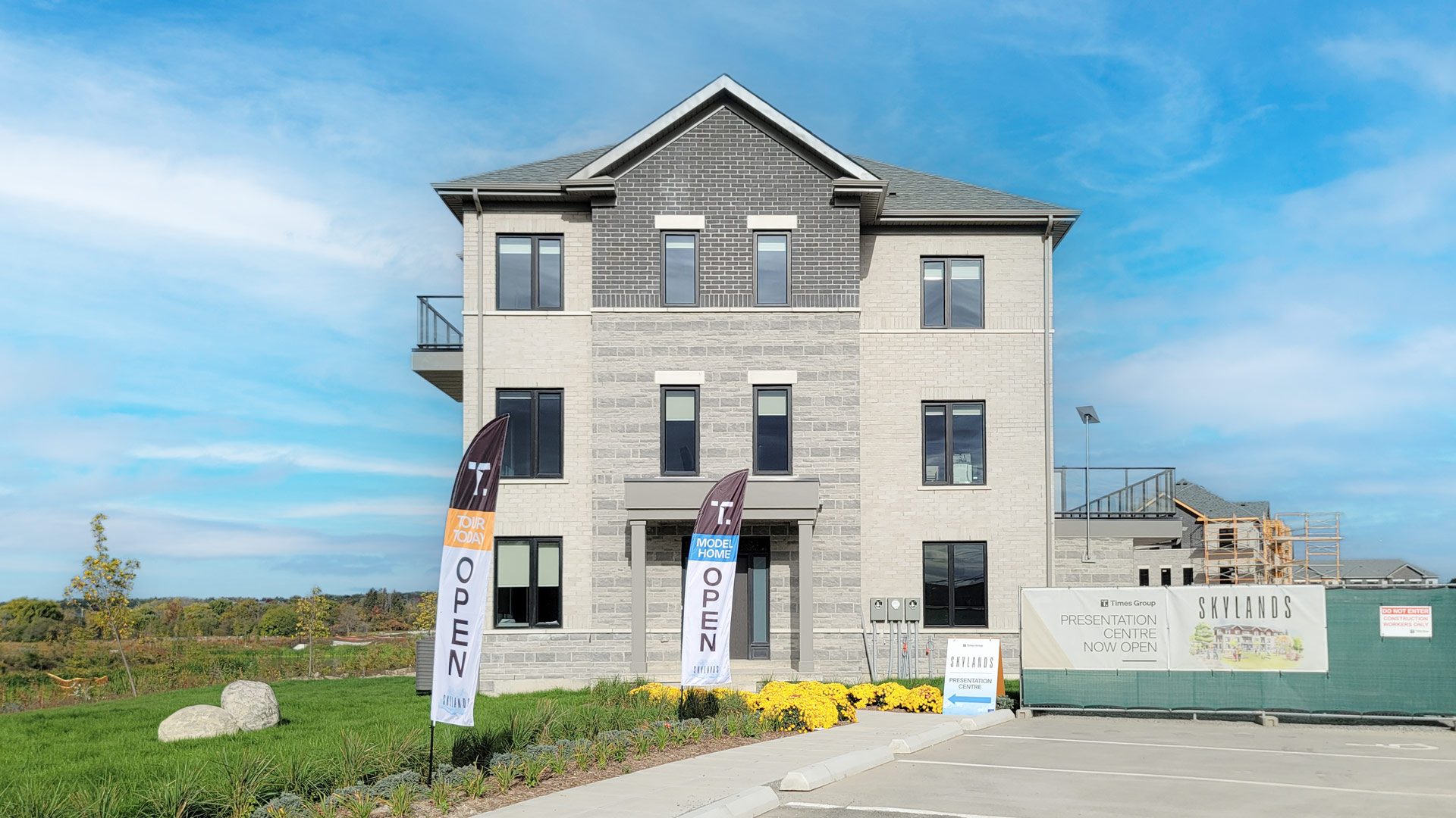 Skylands — Leslie & 19th Avenue, Richmond Hill