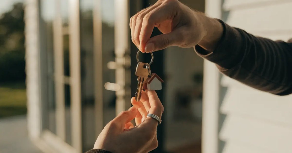 Buying a Home Together Unmarried in Ontario: What to Protect Yourself