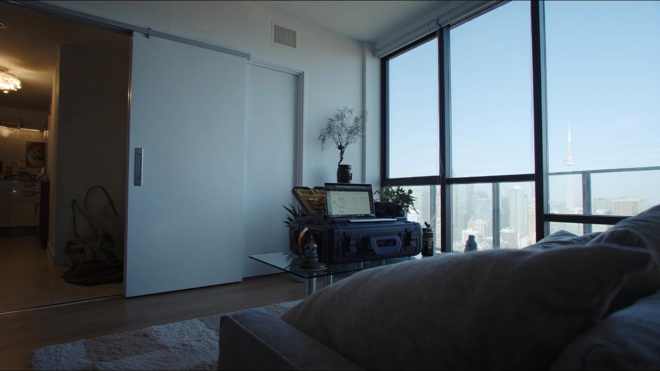 How Much Is My Condo Worth? Floor, View, Parking and What Actually Moves the Number (illustrative)