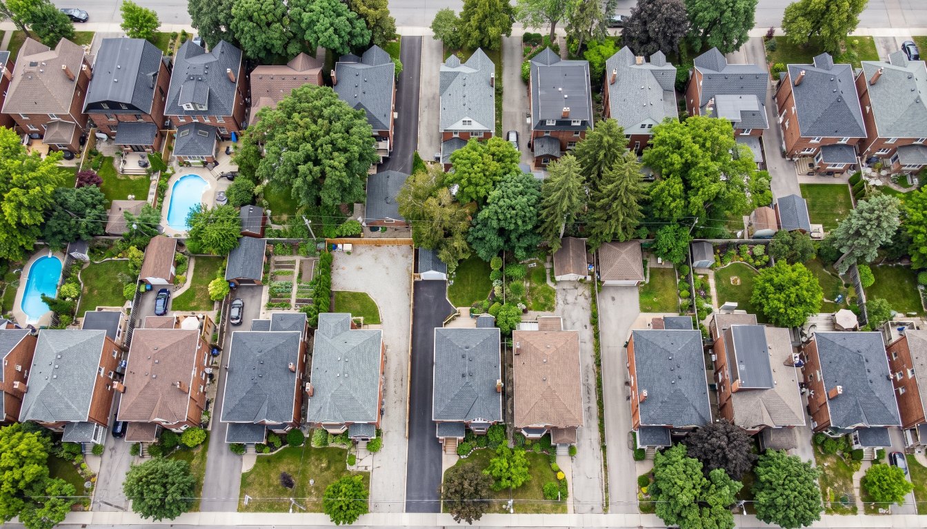 Overhead aerial of Toronto residential lots showing different frontage widths and depths
